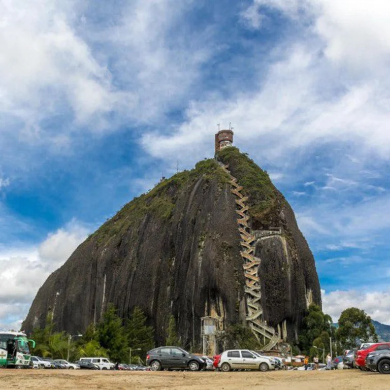 Celebración de los 70 Años de la Piedra del Peñol: Un Legado de Historia y Naturaleza