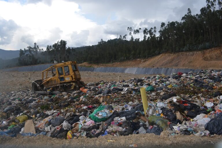 Crisis sanitaria en Antioquia por déficit de rellenos: Advierte Defensoría