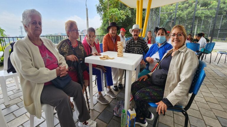 En Medellín hay más de 400 mil adultos mayores de 60 años de edad