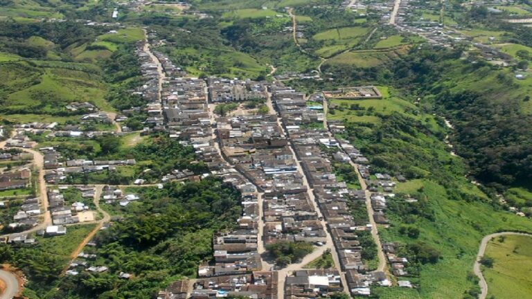 Lluvias tienen incomunicadas a 120 personas de una vereda de Frontino