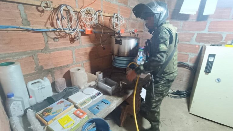 Noticias Antioquia: Ejército destruyó laboratorio de cocaína en Marinilla