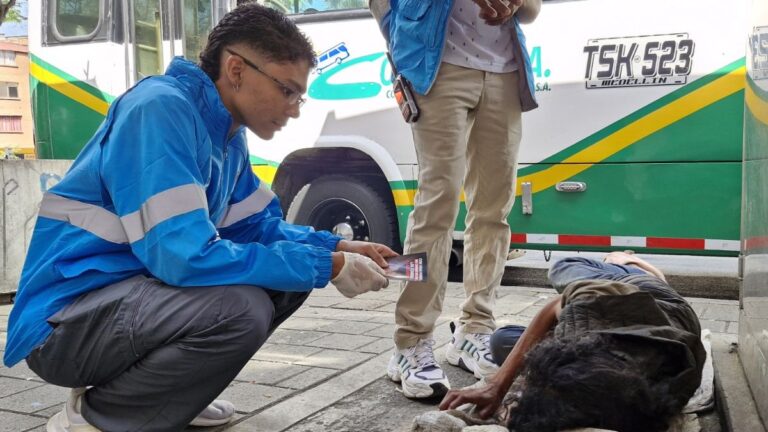 Aumento de población en calle en Medellín: casi 3 mil atendidos en 8 meses