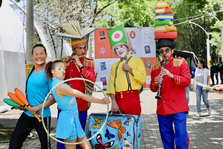 Comenzó la versión 18° de la Feria del Libro y la Cultura en Medellín