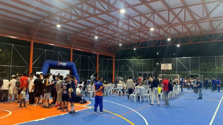 Noticias Antioquia: Entregaron tres escenarios polideportivos en Bello