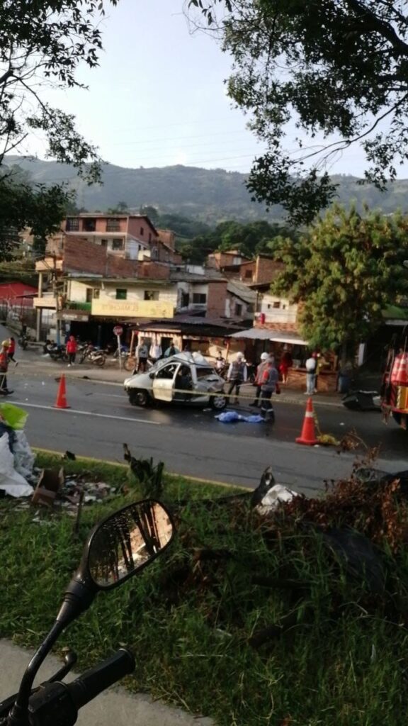 Tragedia vial: Dos muertos en choque de vehículos en la vía a Barbosa