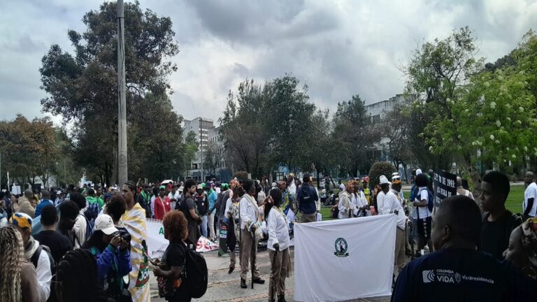 300 personas afrodescendientes de Antioquia se movilizan en Bogotá