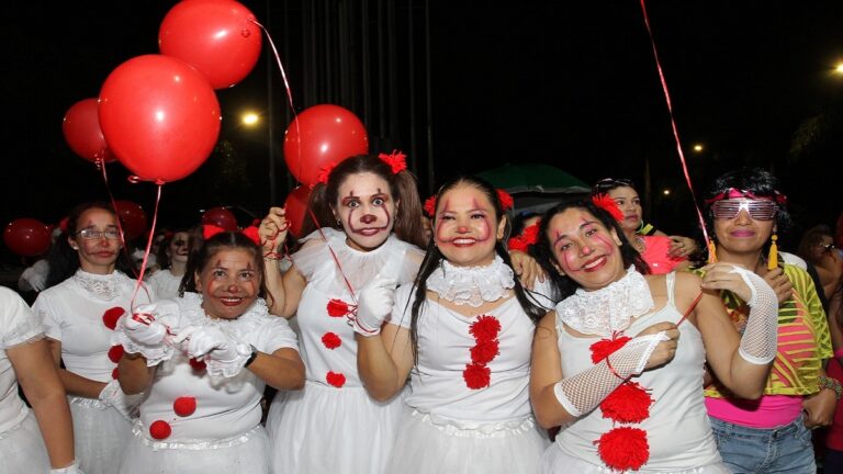 Con deporte, Medellín vivirá un festival de disfraces este martes