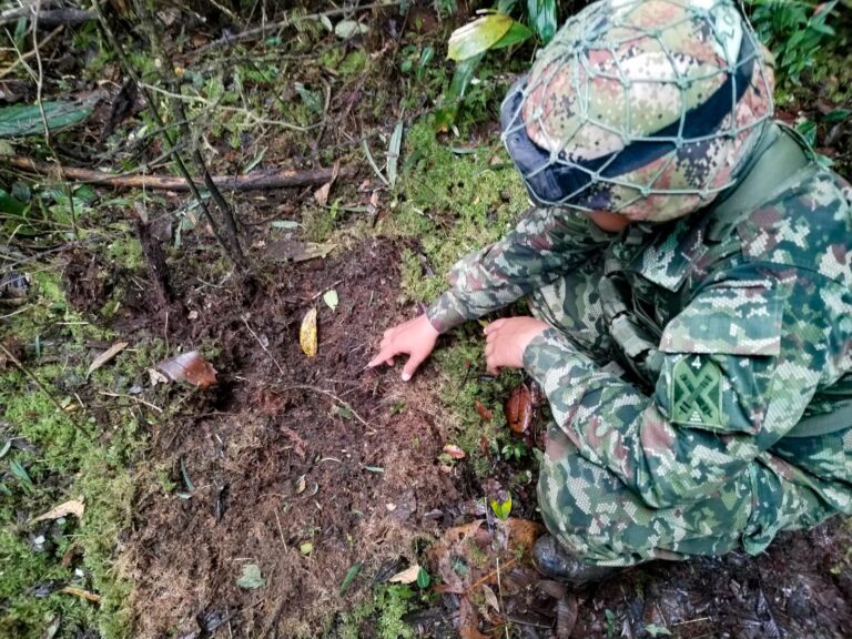 Ejército desactivó explosivos en Briceño pertenecientes a disidentes