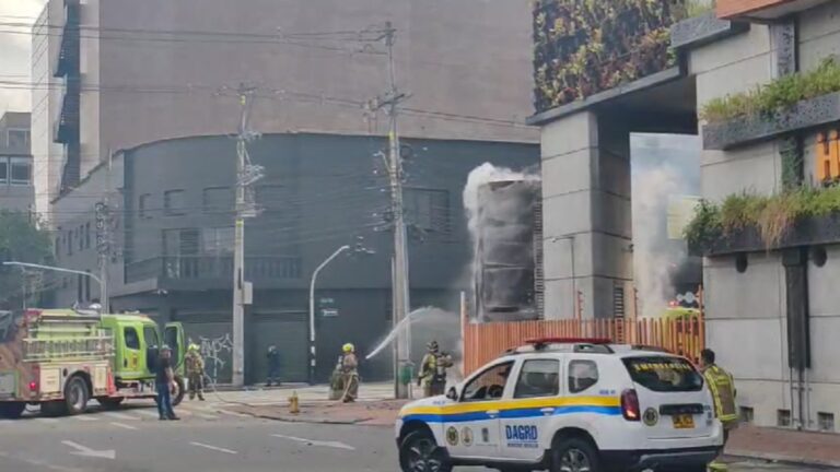 Evacúan parte del Hospital General de Medellín por incendio