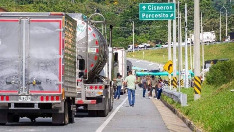 Gobernador de Antioquia confía que se levante paro minero tras preacuerdo