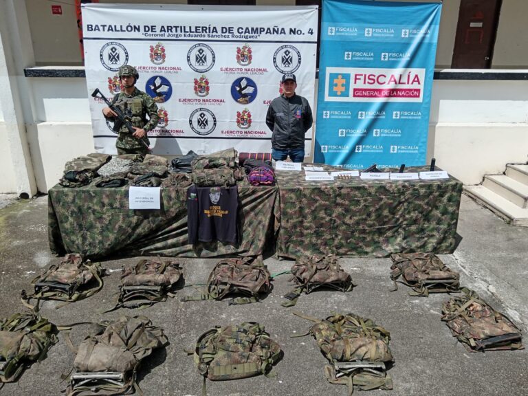 Tras combates, Ejército desmanteló un campamento del Clan del Golfo