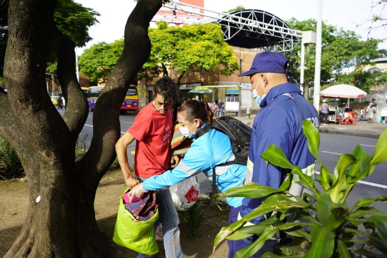 Adelantan acciones para recuperar la avenida Oriental en Medellín