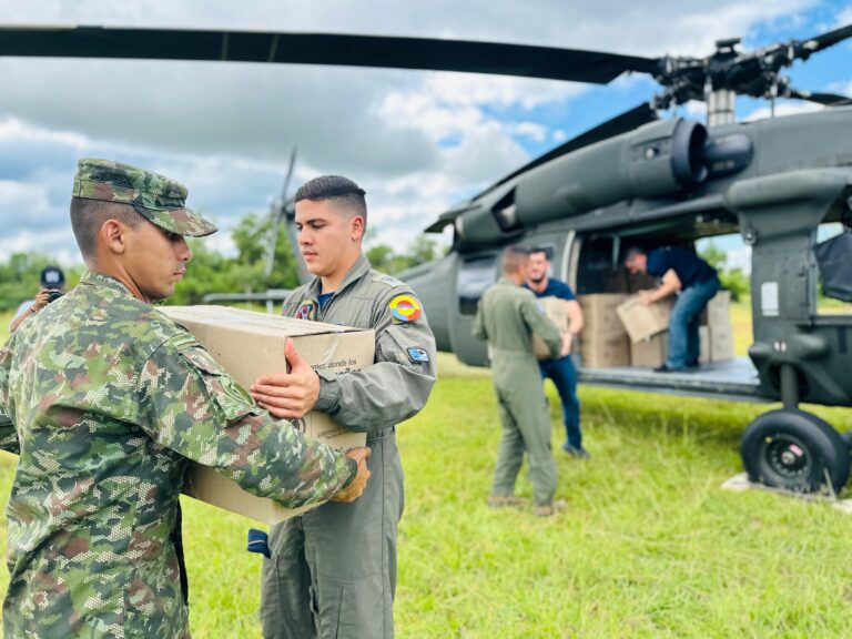 Antioquia: Ayudas humanitarias a familias afectadas por erupción de volcán