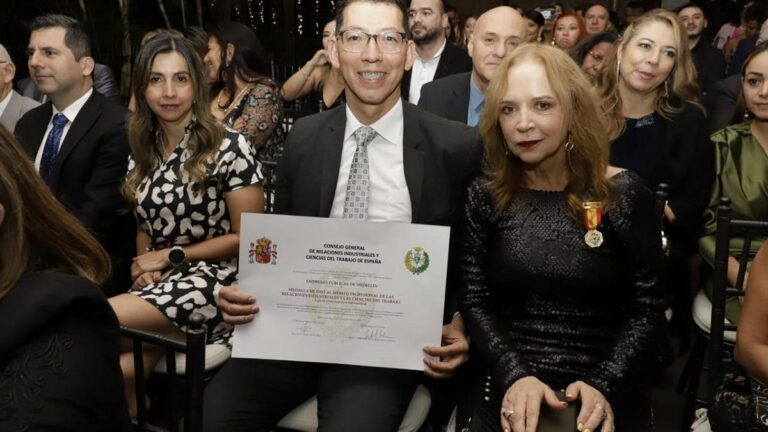 EPM recibe la medalla de oro al mérito por su gestión en el trabajo