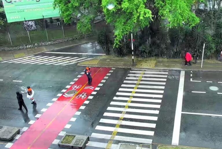 Por disturbios, suspenden actividades en la Universidad de Antioquia