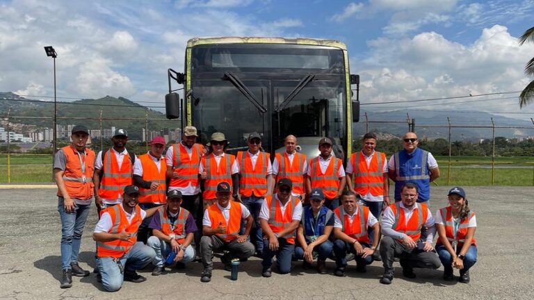 Premian al Pascual Bravo por capacitar operarios de conducción del Metro