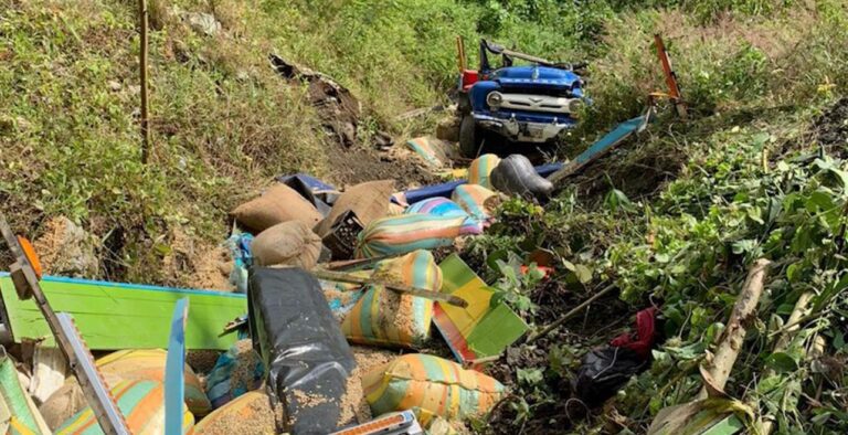 Un muerto y 15 heridos dejó accidente de tránsito en Ituango, Antioquia