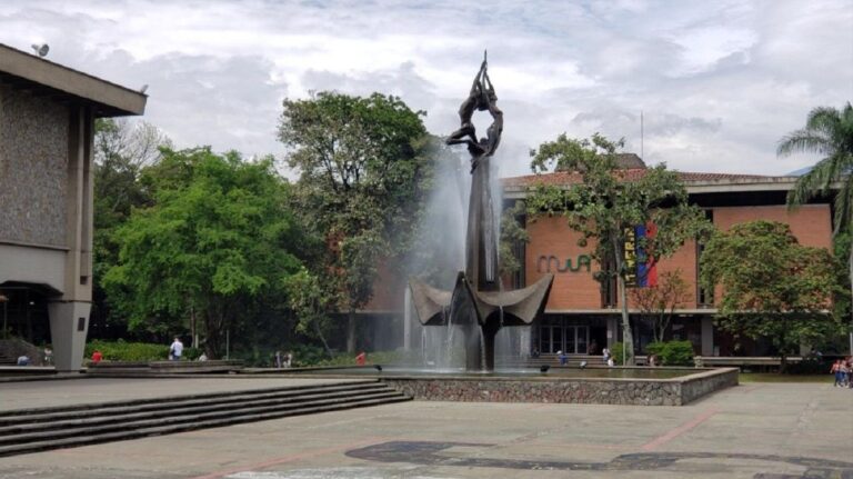 Universidad de Antioquia: desembolsan crédito por  mil millones