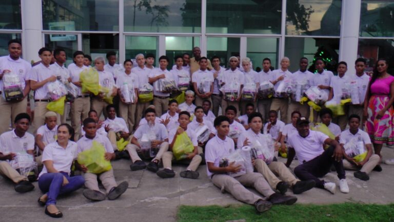 Kits de barbería, la estrategia en Urabá para combatir riñas entre jóvenes