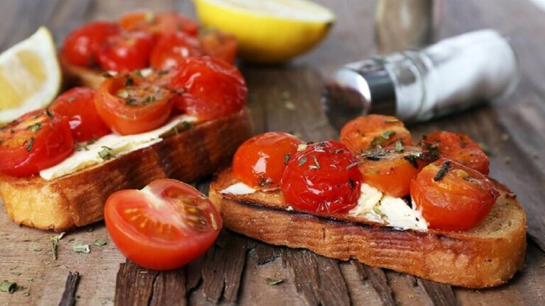 La receta navideña del día: Bruschettas de tomate y albahaca