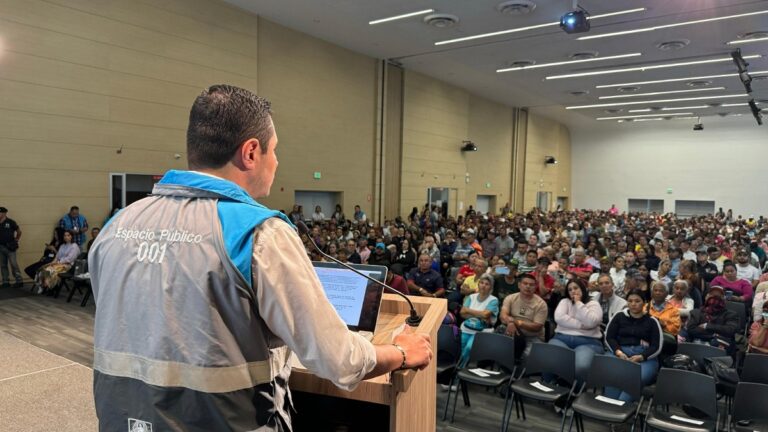 Medellín: Más de 400 venteros informales fueron acreditados en Navidad