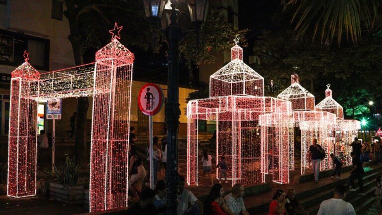 «Mero pato el que quema pólvora», la campaña antipólvora en Copacabana