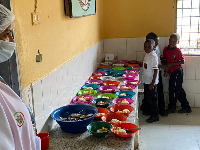 Noticias Antioquia: Chocó asegura alimentación escolar indígena para 2025