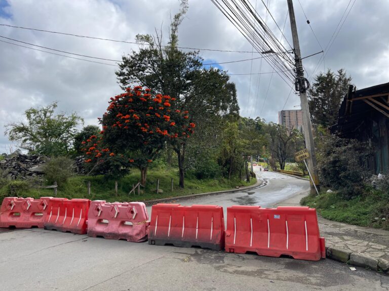 Noticias Antioquia: Cierran puente «El Tranvía» de Rionegro tras incendio