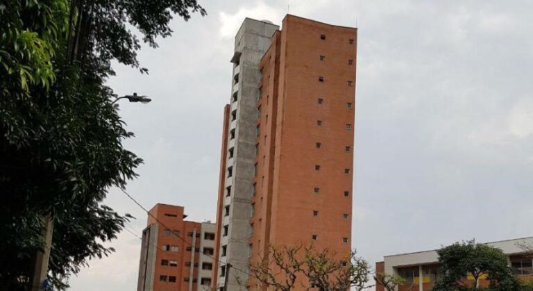 Noticias Medellín: Multa para Alcaldía de Medellín por edificio Bernavento