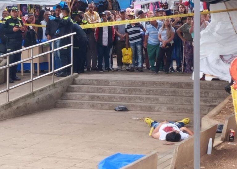 Noticias Medellín: Un hombre fue asesinado en el parque de Bello