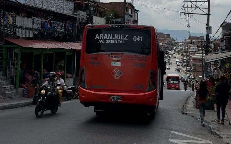 Nueva ruta de buses al centro de Medellín beneficiará a 14.000 usuarios