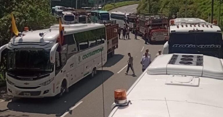 Noticias Antioquia: ATC informó no decretar paros camioneros oficialmente