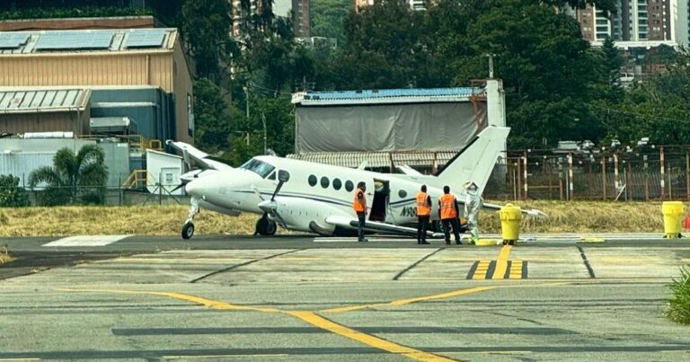 Noticias Medellín: Avioneta aterrizó de emergencia en Olaya Herrera